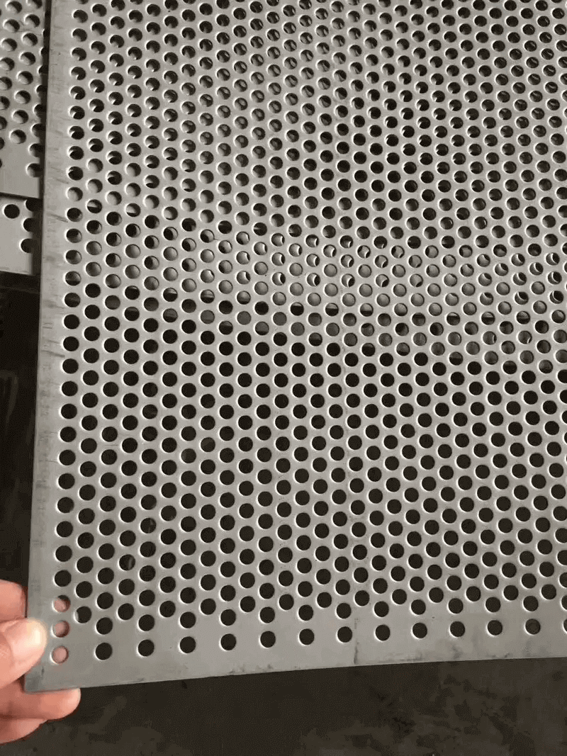 防滑冲孔网的制作工艺与性能